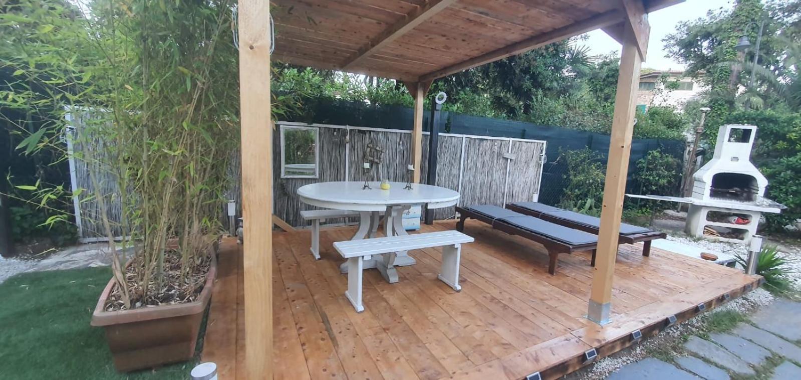 Domusauroom, Relax Nel Cuore Della Versilia - Pet Friendly Viareggio Eksteriør bilde