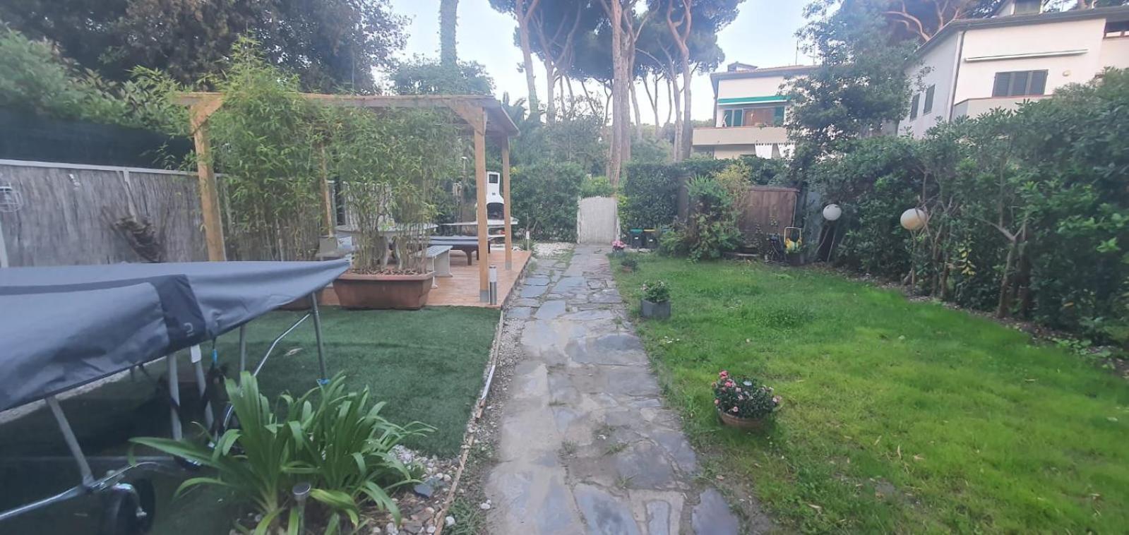 Domusauroom, Relax Nel Cuore Della Versilia - Pet Friendly Viareggio Eksteriør bilde