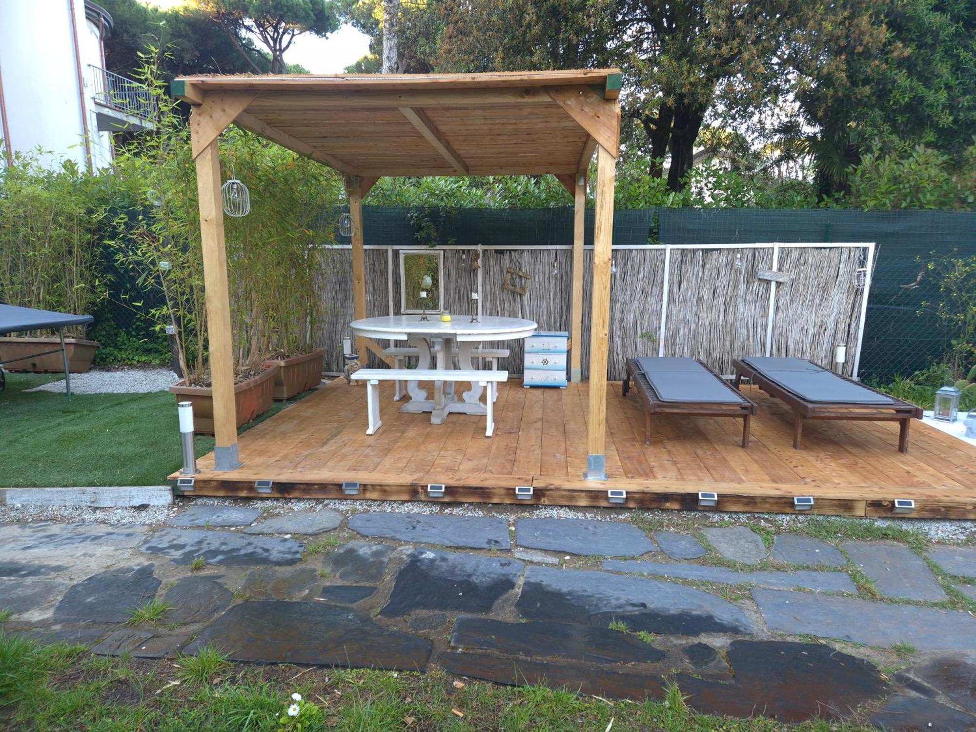 Domusauroom, Relax Nel Cuore Della Versilia - Pet Friendly Viareggio Eksteriør bilde